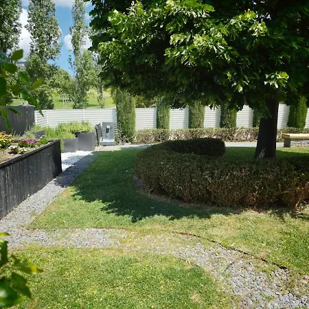 Mulberry Garden - Piscina A Sfioro, Sauna E Palestra, Βίλα